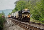 NS 7603 leads westbound intermodal train through Blandon, PA